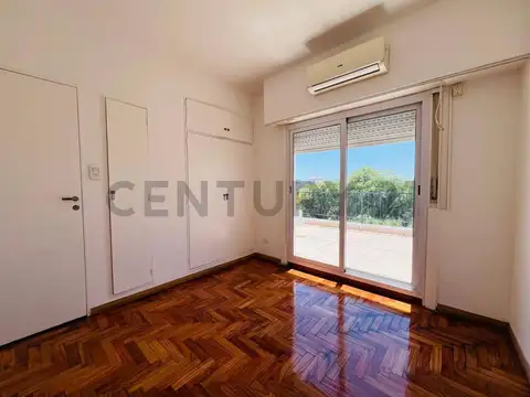 campana 2600, Piso 0