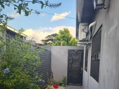 Depto Tipo Casa en Venta en San Carlos, USD 35.000