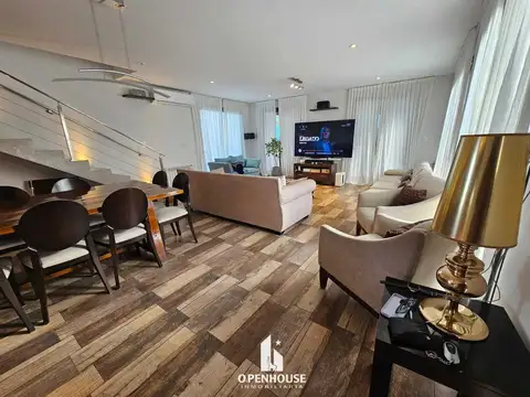 Casa en Venta con 1 cochera