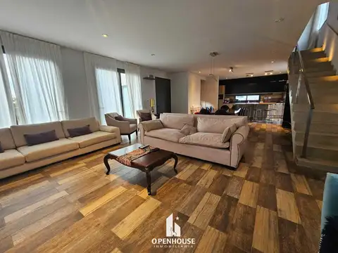 OPENHOUSE vende maravillosa casa en Barrio Mendoza Norte