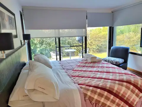 Estanislao del Campo al 900