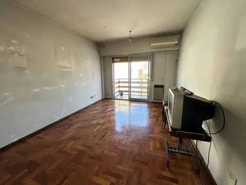 Av. La Plata al 200
