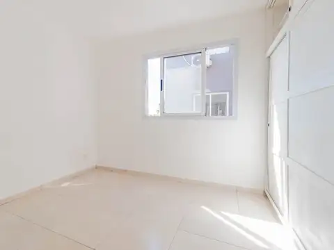 Departamento en Alquiler en Villa Pueyrredon, $ 640.000