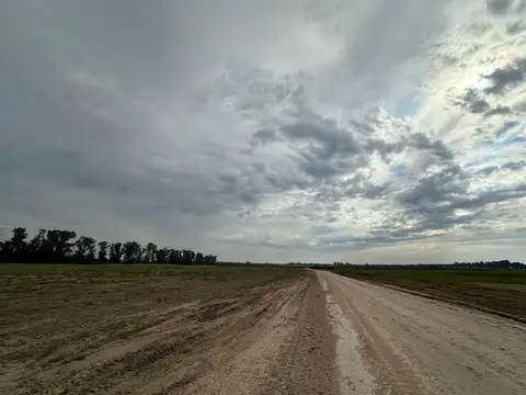 Terreno de 10.412 m2 en Venta en Complejo Industrial Ruta 6 Lujan