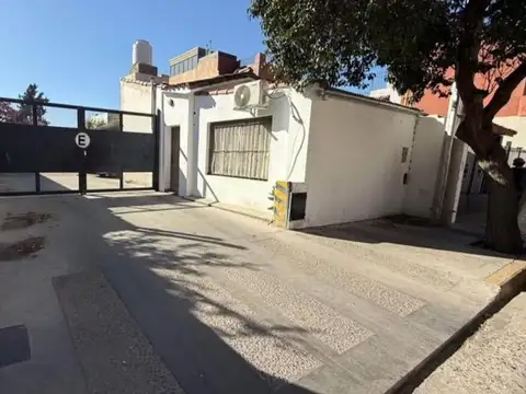 SE VENDE PLAYA CÉNTRICA + DEPTO CON RENTA MENSUAL