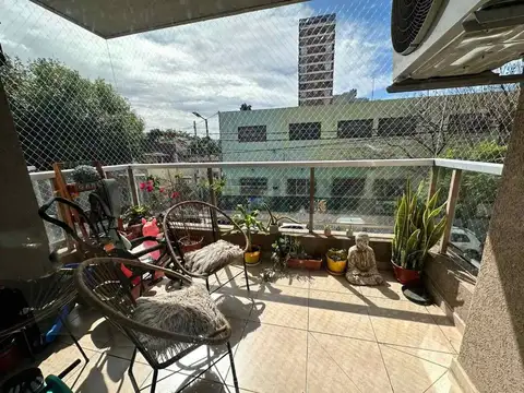 Av. Rivadavia 9800, Piso 0