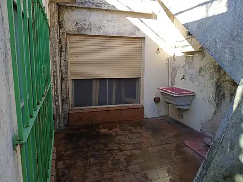 Depto Tipo Casa en Venta 50 años