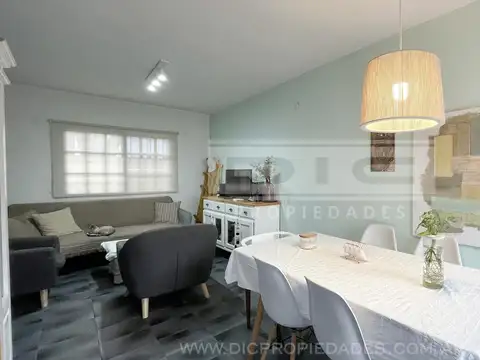 Depto Tipo Casa en Venta de 3 ambientes