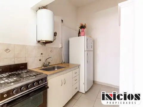 4 Departamentos: Mitre N° 1181 E/ Sarmiento y Entre Rios - Mar de Ajo - C1057