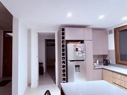 Casa 4 ambientes con 5 baños