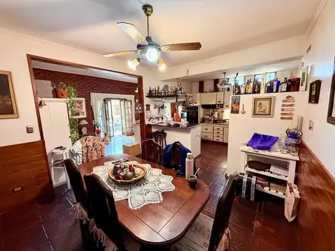 Casa en Venta con 1 cochera