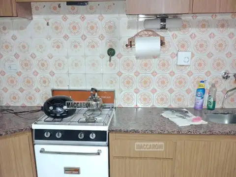 Depto Tipo Casa 5 ambientes con 2 baños