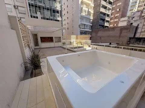 Casa en venta en Zona Río, Rosario 3 dormitorios c/ patio, quincho y solarium y pileta!