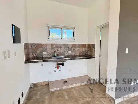Local en Alquiler en Parada Robles, $ 1.600.000