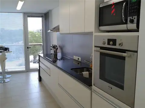 Apartamento en La Barra 3 dormitorios y servicio
