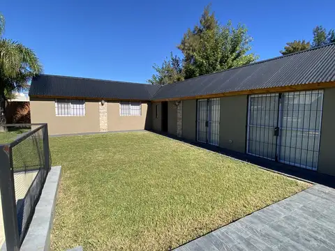 Casa en Venta con 1 cochera