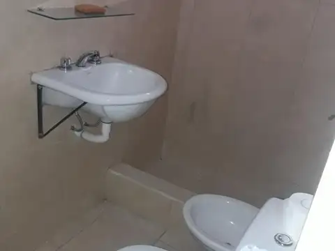 Depto Tipo Casa en Alquiler de 1 dormitorio