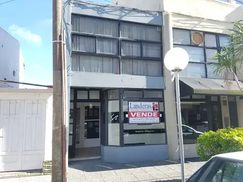 Amplio Local en excelente ubicación!!