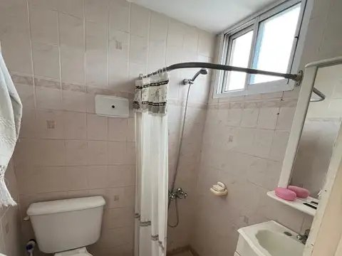 Calle 18 300, Piso 7