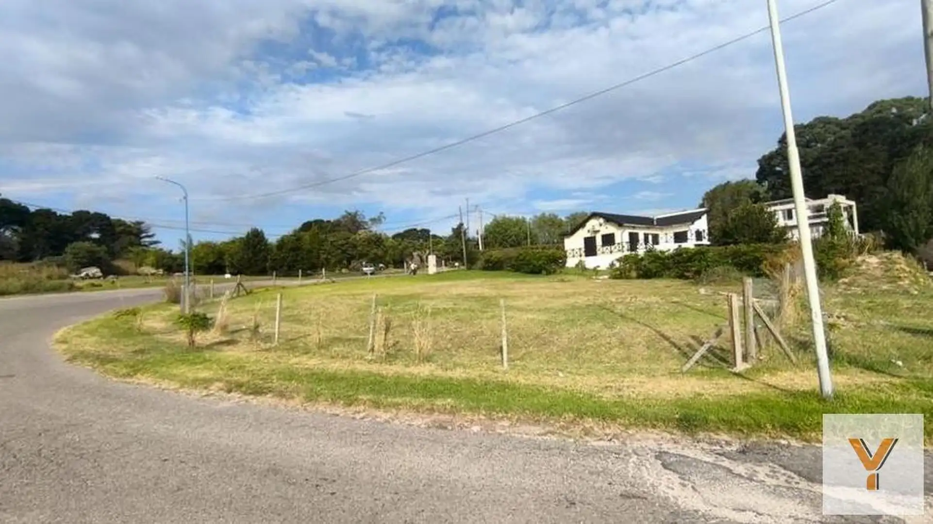 Terreno en venta - 718Mts2 - Sierra de los Padres
