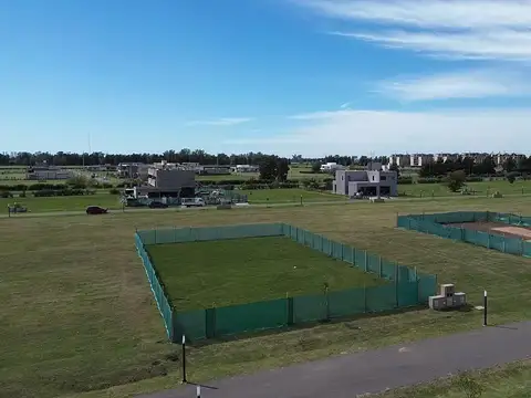 Terreno en Venta 20  mts Fondo