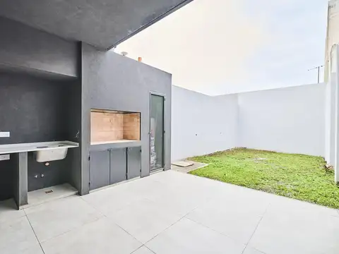Depto Tipo Casa en Venta de 3 dormitorios
