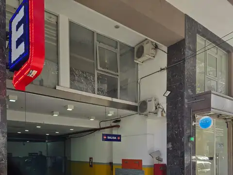 ALQUILER DE COCHERA FIJA CUBIERTA, EN BELGRANO. INCLUYE SERVICIOS. E-FURIO.