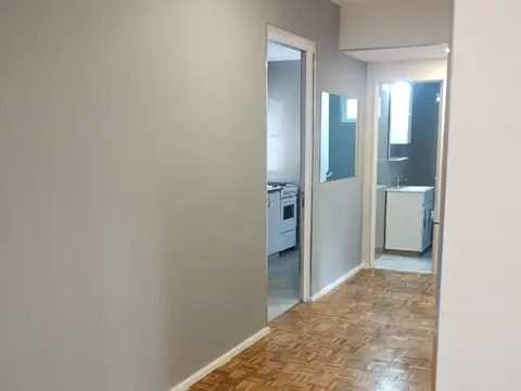 VENTA 3 AMB- contrafrente con cocina, baño completo y lavadero