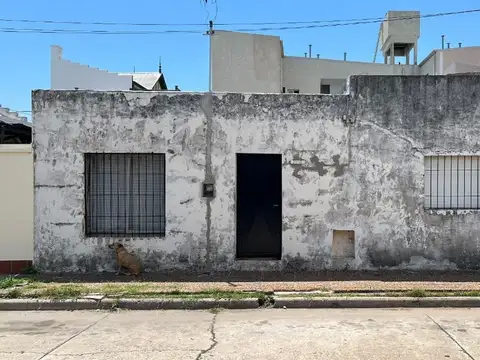 Oportunidad 2 Casas a refaccionar en Venta