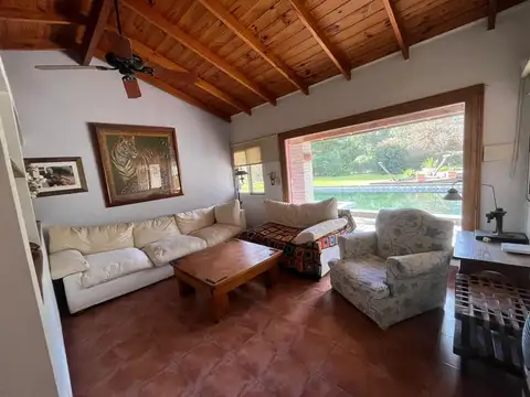 Casa 4 ambientes con 3 baños