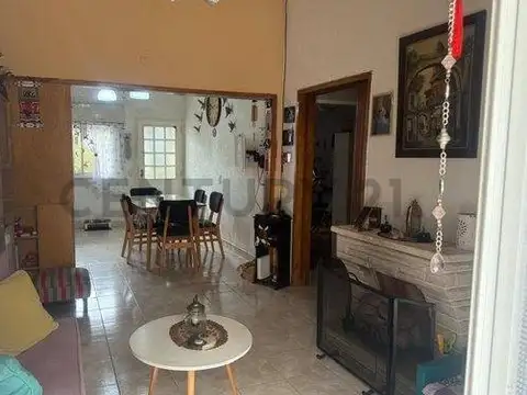 Venta PH 3 ambientes con 2 patios en Caseros