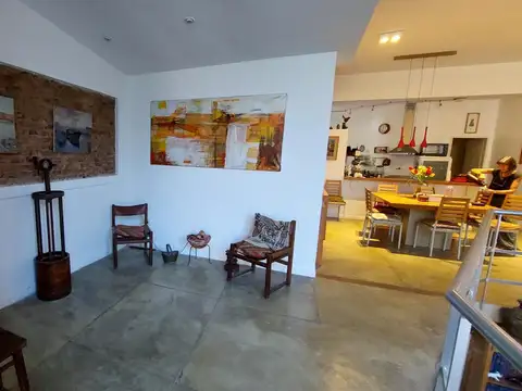 Depto Tipo Casa 4 ambientes con 3 baños