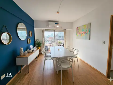Departamento tres ambientes en Venta en  Villa Crespo. Piso alto vista abierta.