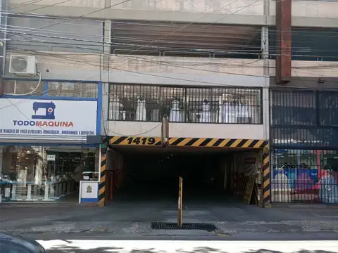 VENTA COCHERA FIJA CALLE RIOJA CIUDAD MZA
