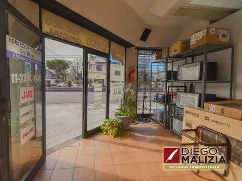Venta de Local comercial en esquina en Lomas de Zamora