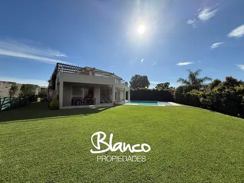 Casa en Alquiler en el Barrio El Atardecer, Haras Santa Maria, Escobar