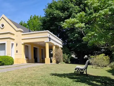 27 de Febrero 400