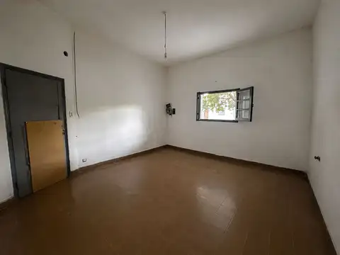 Casa 2 ambientes con 1 baño