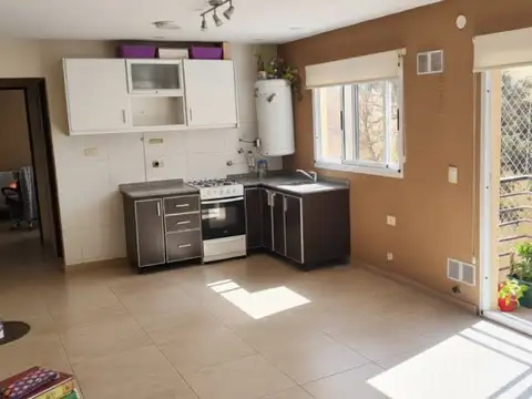 Depto Tipo Casa en Venta de 2 ambientes