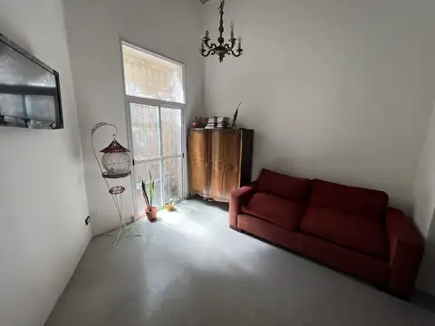 Depto Tipo Casa 2 ambientes con 1 baño