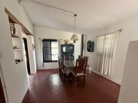 Casa 4 ambientes con 3 baños