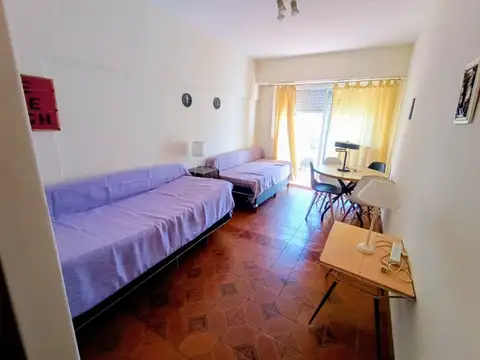 Venta monoambiente aldrey balcón y vista amplia
