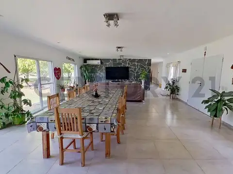 Casa 7 ambientes con 3 baños