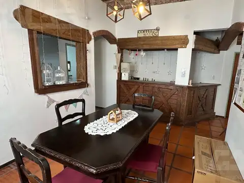 CASA | 5 AMBIENTES | PISCINA | APTO PROFESIONAL | COCHERA | ITUZAINGÓ CENTRO