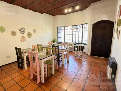 Casa 5 ambientes con 2 baños