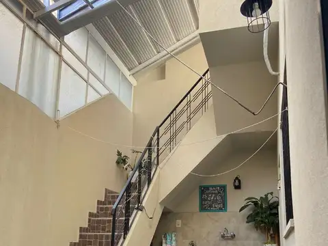 Depto Tipo Casa en Venta en Flores, USD 154.000