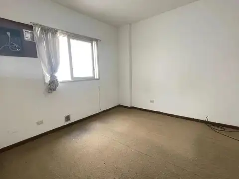 Departamento de 1 ambiente con cochera fija cubierta en Balvanera