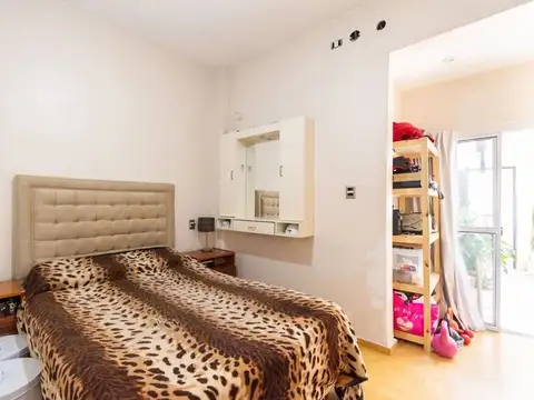PH 2 Ambientes Planta Baja con Patio Caseros