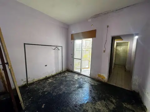 Casa 2 ambientes con 1 baño