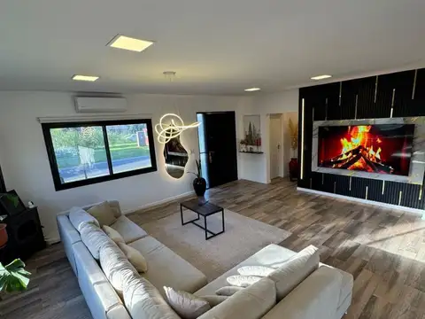 Casa en Alquiler en San Sebastián, USD 1.430